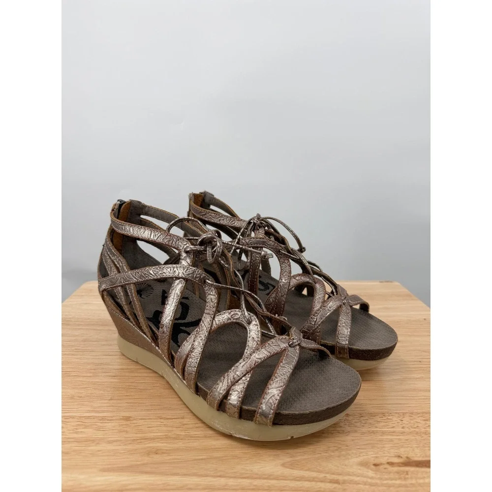 OTBT Nomadic Womens 6.5M Leather Wedge Sandals Bronze Strappy Gladiator Zip Boho